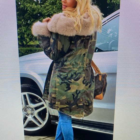 Parker long over coat - Picture 2 of 11